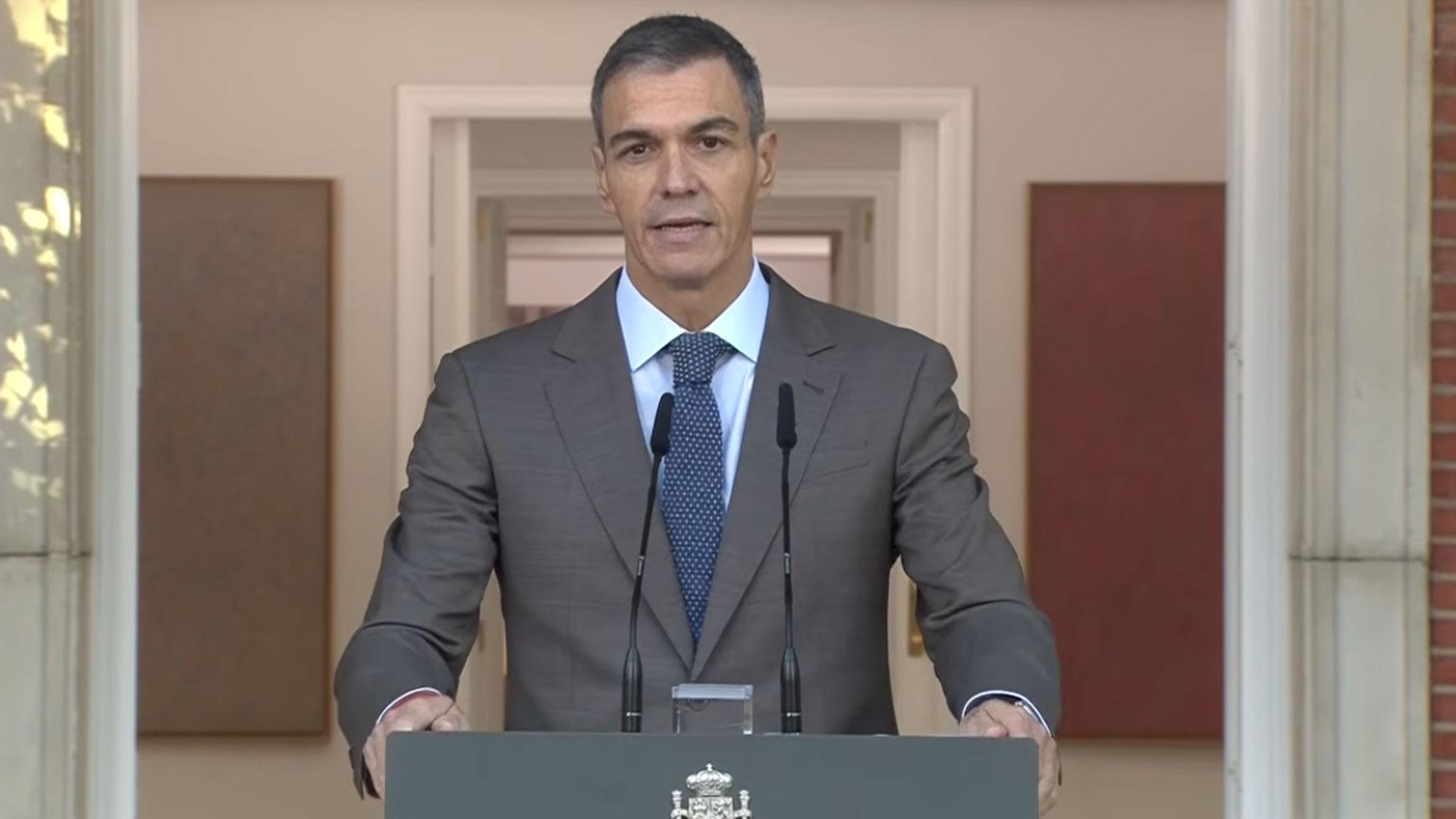 Un momento de la comparecencia de Pedro Sánchez en Moncloa este lunes para anunciar si hay adelanto electoral
