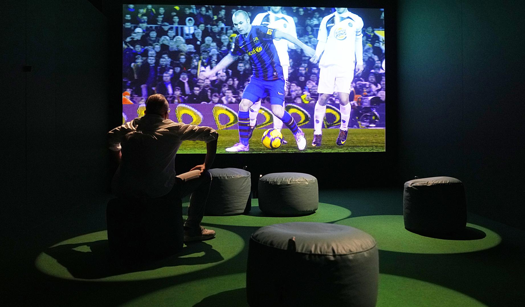 La sala de minicine de 'Iniesta experience: El Juego Interior'