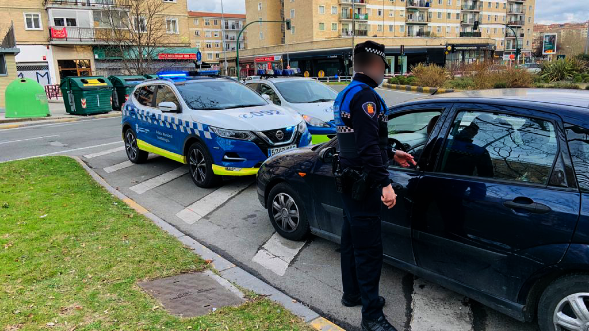 Control de la Policía Municipal en el barrio de San Jorge