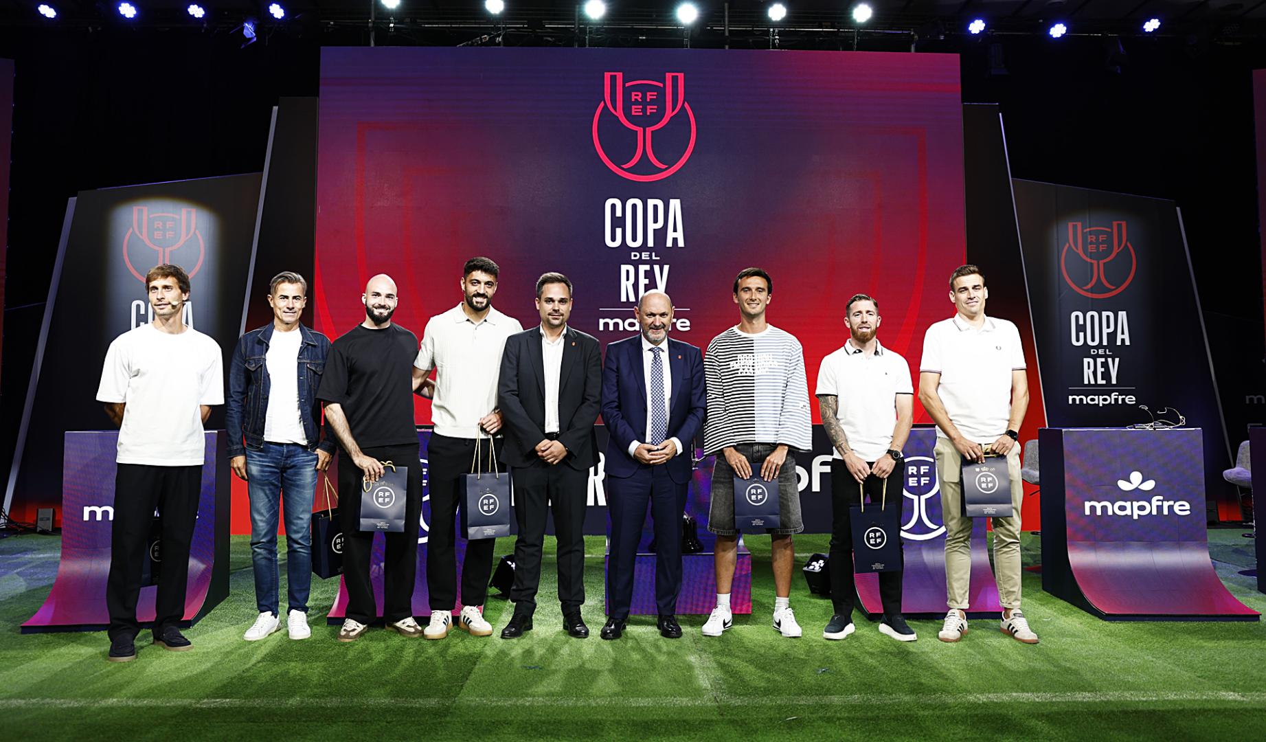 El presidente de la Real Federación de Fútbol, Rafael Louzán tras el sorteo de la primera eliminatoria de la Copa del Rey celebrado en la Ciudad del Fútbol de Las Roza