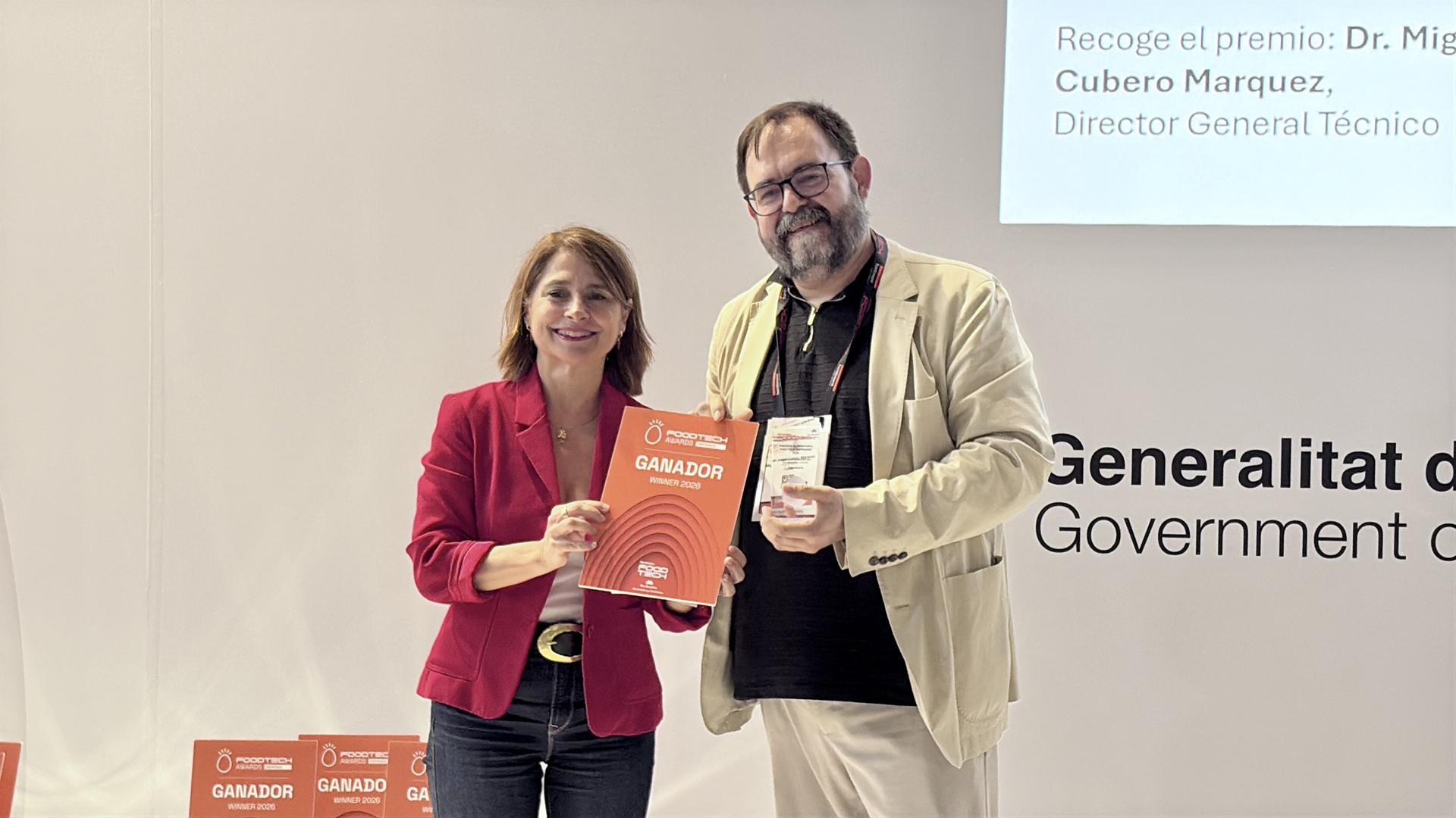Miguel Ángel Cubero, CEO de Ingredalia, recoge el galardón