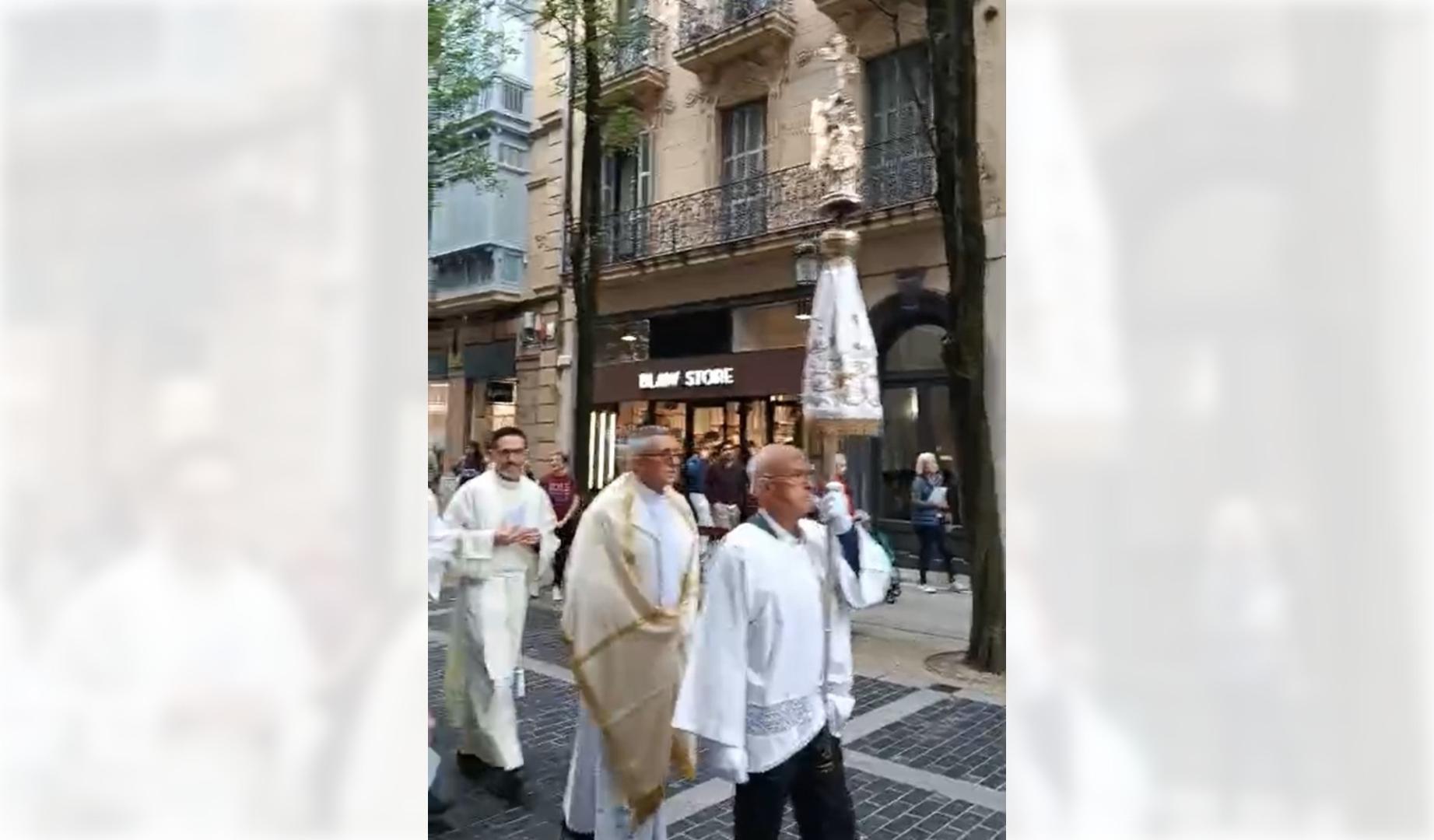 La imagen abandonó el santuario para acudir a la capital guipuzcoana, siendo recibida en la Catedral del Buen Pastor