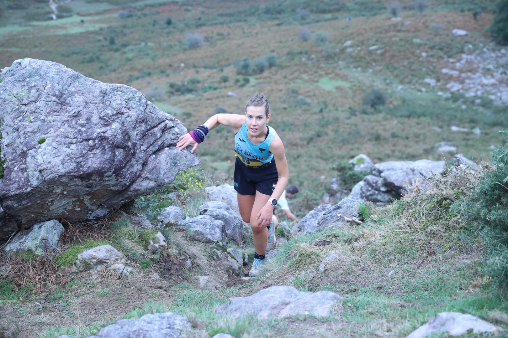 Maddalen Jiménez, corredora de Bera, se ha proclamado vencedora en los 22 kilómetros de la carrera de Urdazubi-Urdax