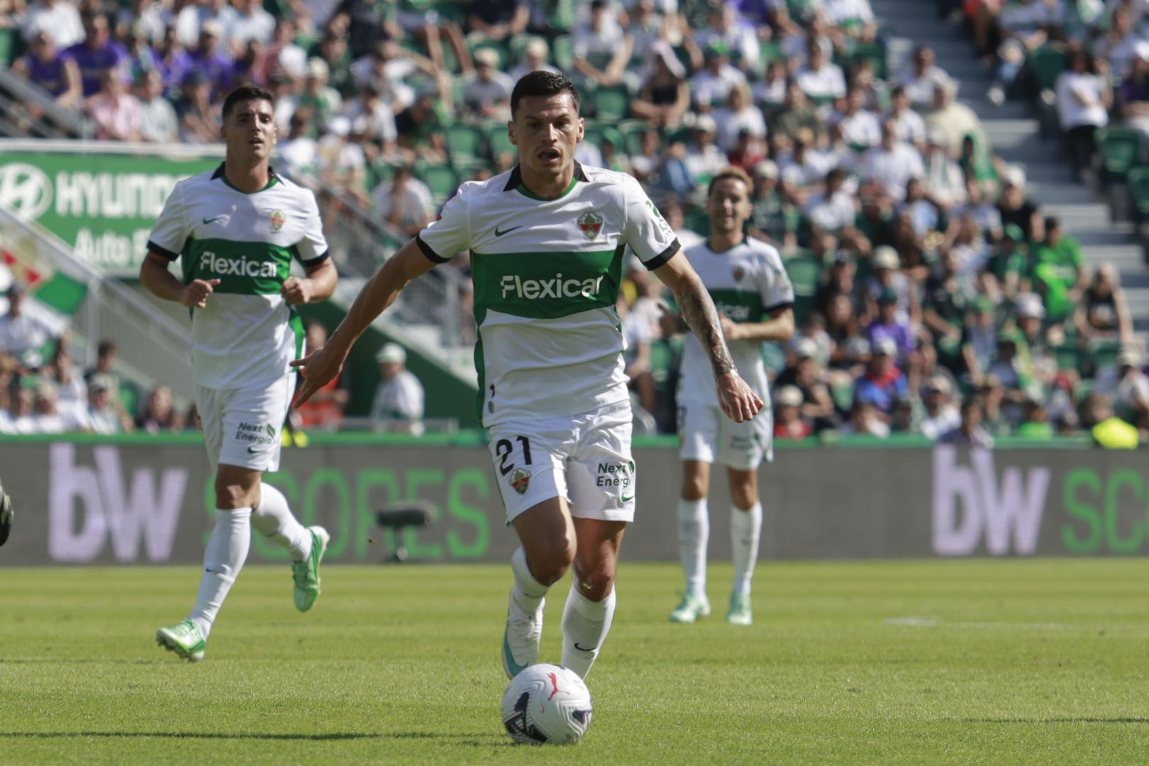 El delantero del Elche Lucas Cepeda durante el encuentro ante el Celta de Vigo