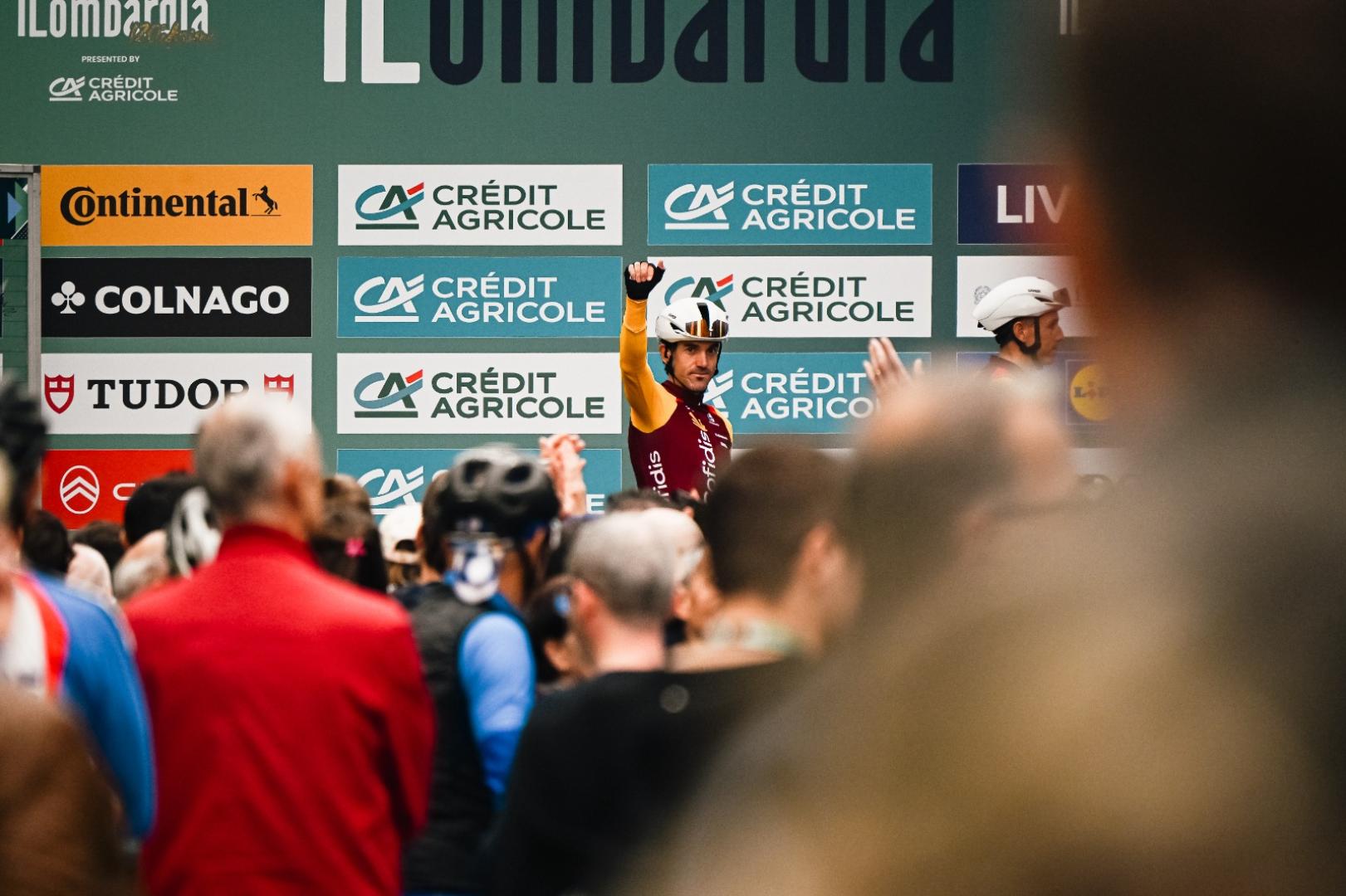 Ion Izagirre se despidió en Lombardía.
