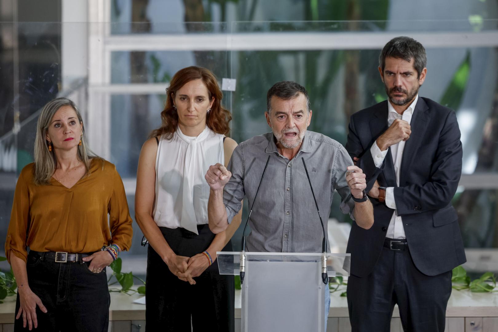 Dirigentes de la izquierda durante la presentación de 'Frente Amplio' en Madrid