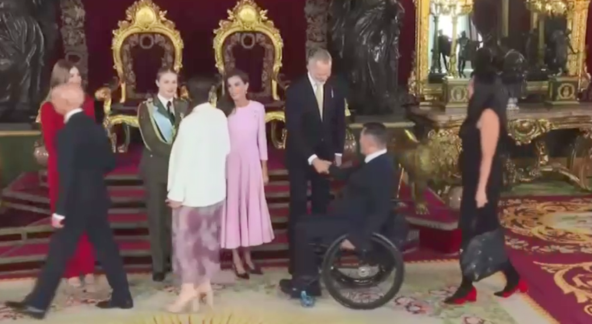 Leyre Sanz, directora del documental 'Los Nietos del Silencio', en el besamanos del 12 de octubre en el Palacio Real
