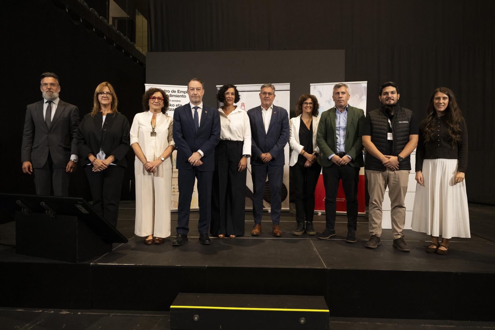 Inauguración del Encuentro de empleo y emprendimiento de la UPNA