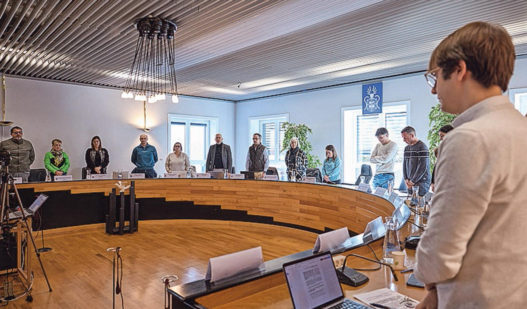 Pleno de Barañáin