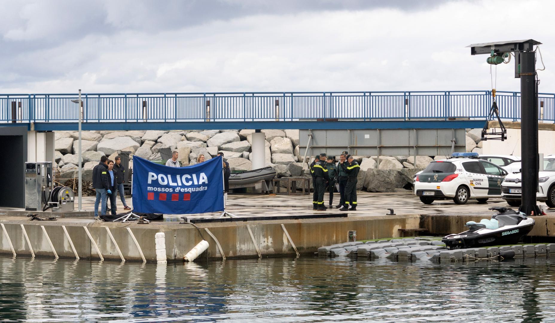 Los equipos de emergencia han localizado este domingo en el mar el cuerpo sin vida de la mujer desaparecida este sábado