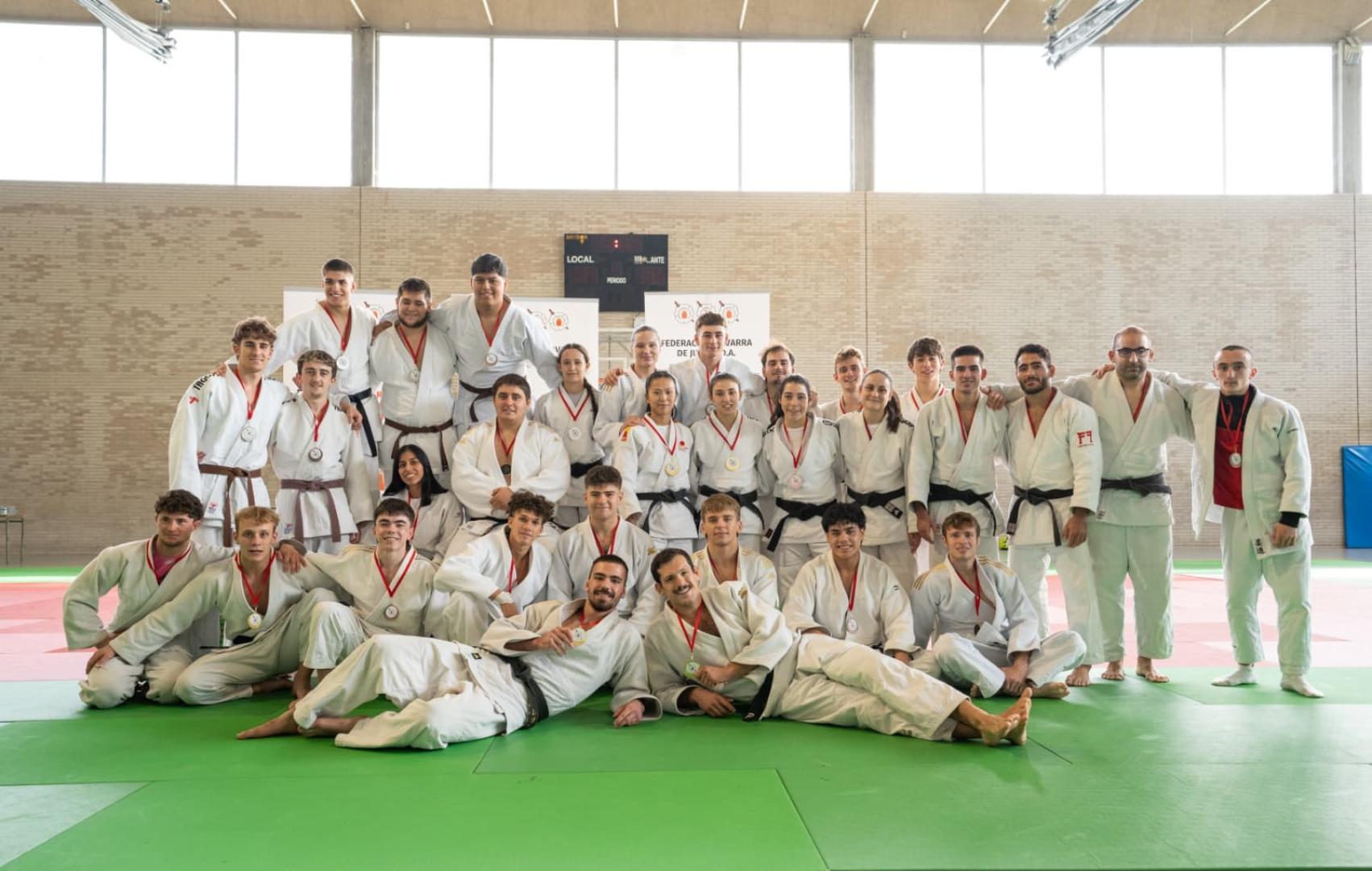Los medallistas en el Campeonato Navarro absoluto de judo de esta temporada