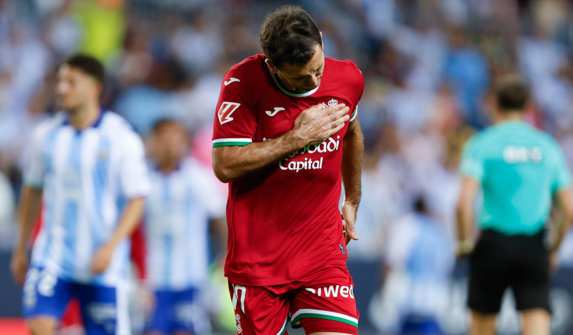 El jugador de la Real Sociedad Mikel Oyarzabal, celebra un gol ante el Málaga