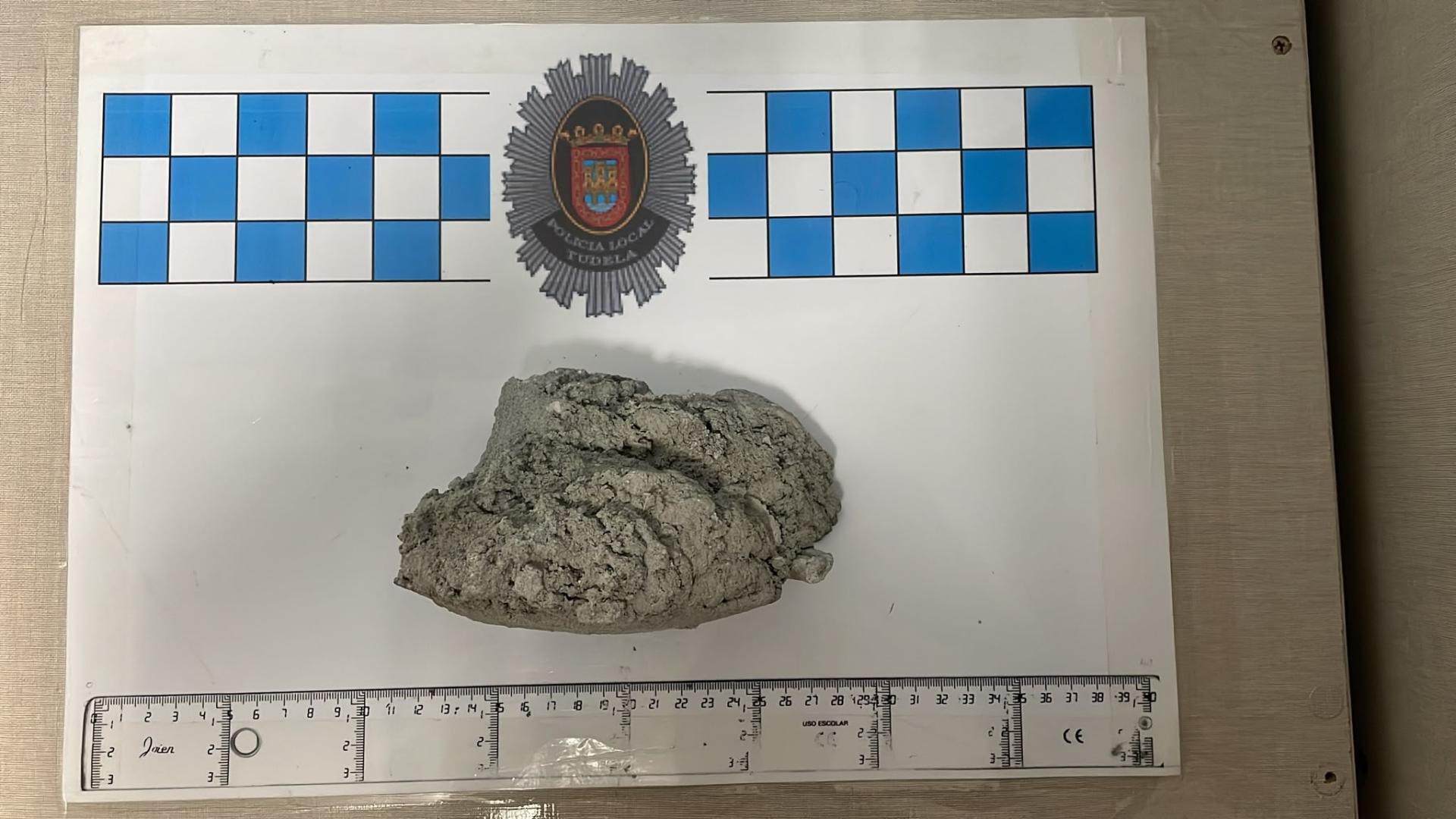 Piedra utilizada en la agresión en la plaza Sancho el Fuerte de Tudela