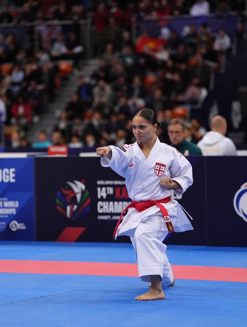 Anastasia Chaphidze efectuando su ejercicio de katas en el Mundial