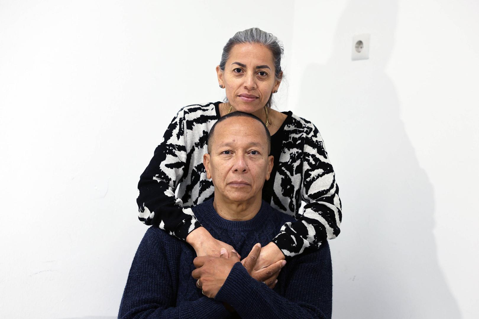 Bernardo Mosquera, de 61 años, y Sandra Pañuela, de 50, fueron desahuciados en 2014. Doce años después, siguen sin tener una vivienda propia y viven en una habitación alquilada.