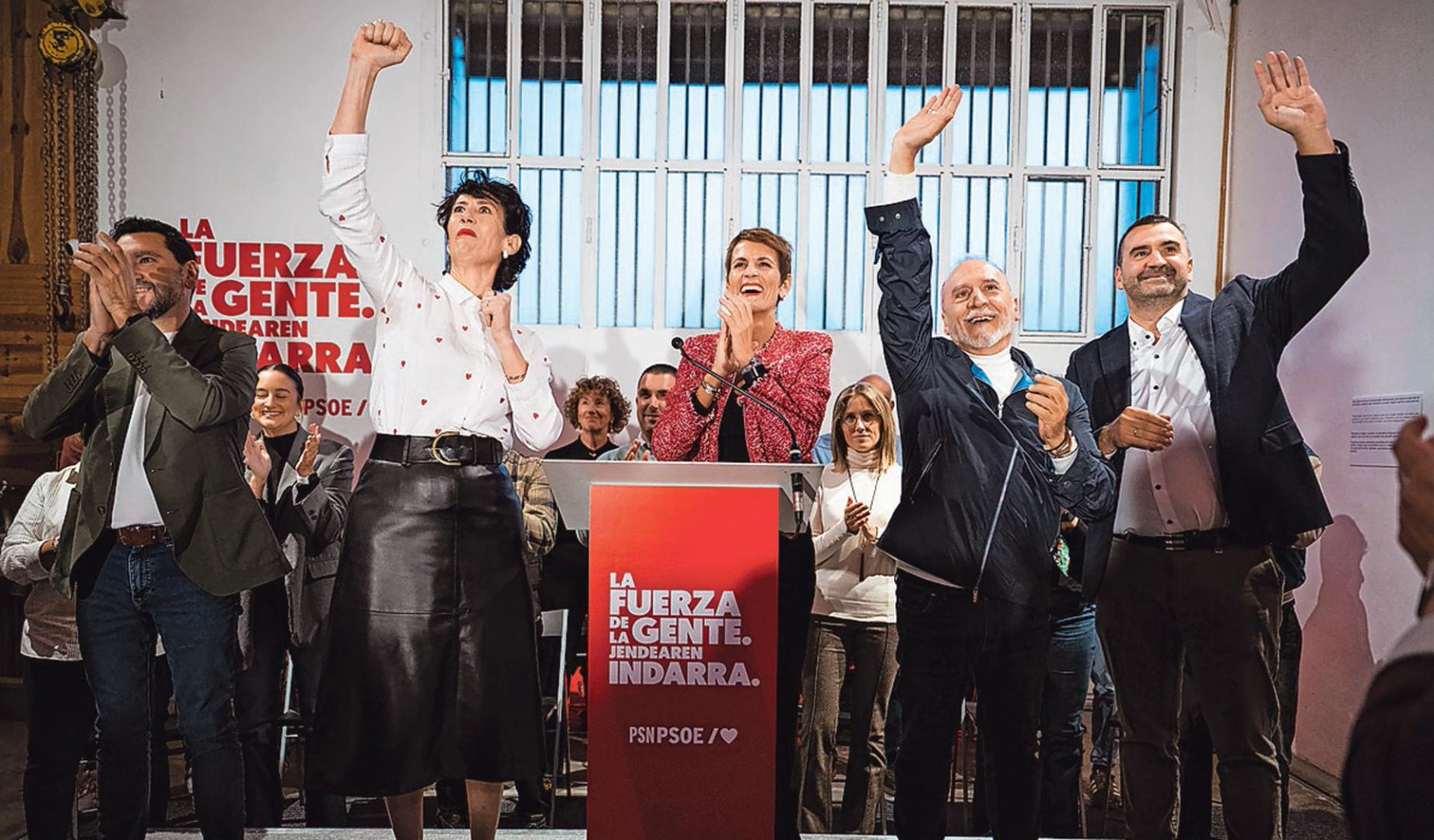 Jesús María Rodríguez, Elma Saiz, María Chivite, Juan Cruz Cigudosa y Ángel Moleón, en el acto