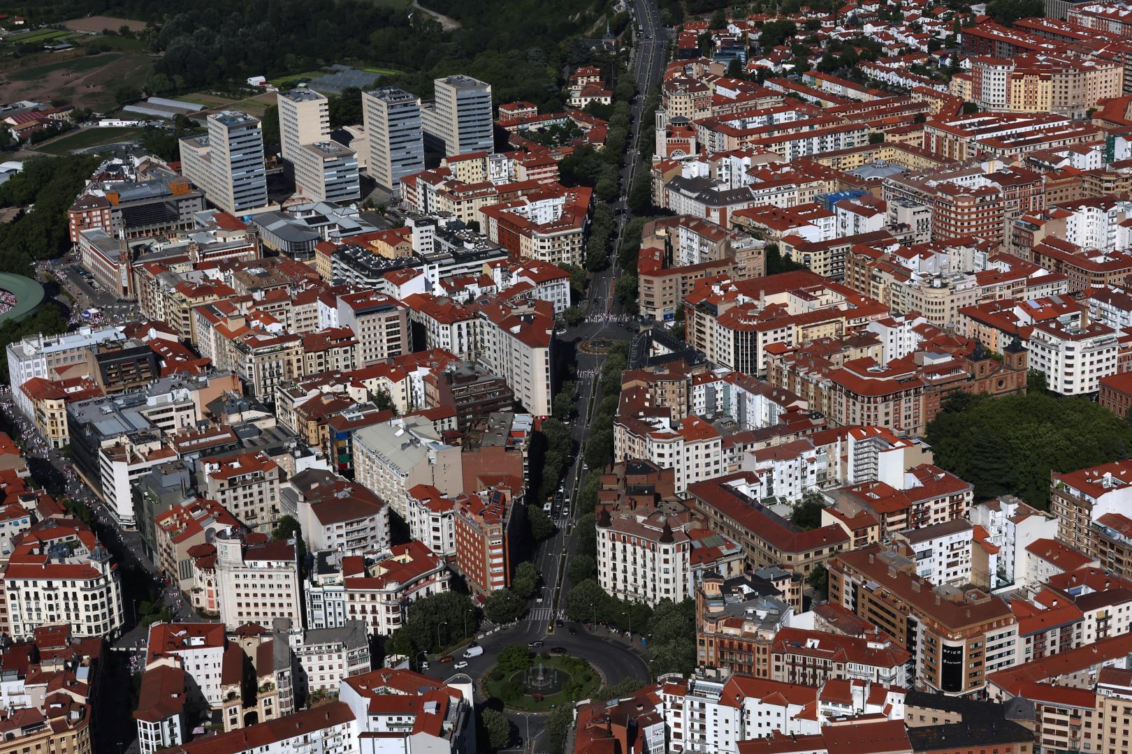 La calle Conde Oliveto y la avenida Baja Navarra de Pamplona, donde se quiere hacer un carril bici central