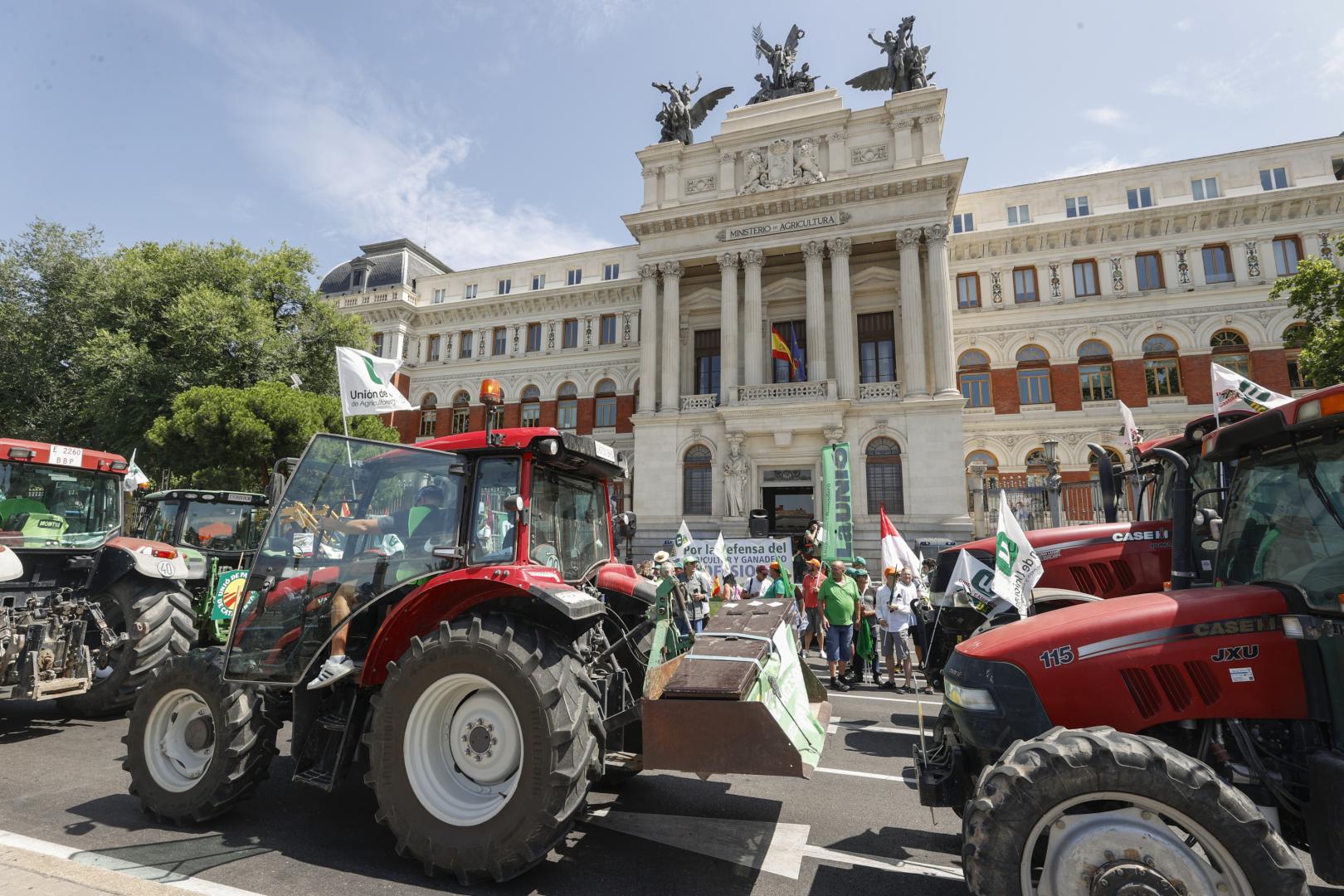 Imagen de una movilización agraria delante del Ministerio de Agricultura, en Madrid