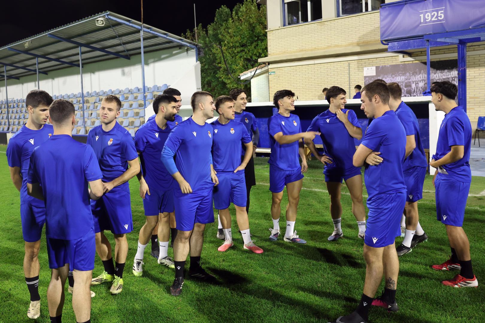Entrenamiento de la Peña Sport previo a la Copa del Rey
