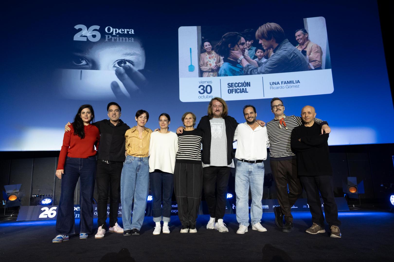 Desde la izqda.: Belén Funes y Mikel Gurrea (directores), Vicky Luengo, Laia Costa y Ana Gracia (actrices), Felipe Cabrerizo (historiador), Javier Zurro (periodista), Joaquín Reyes (cómico) y Luis Alegre (director del festival)