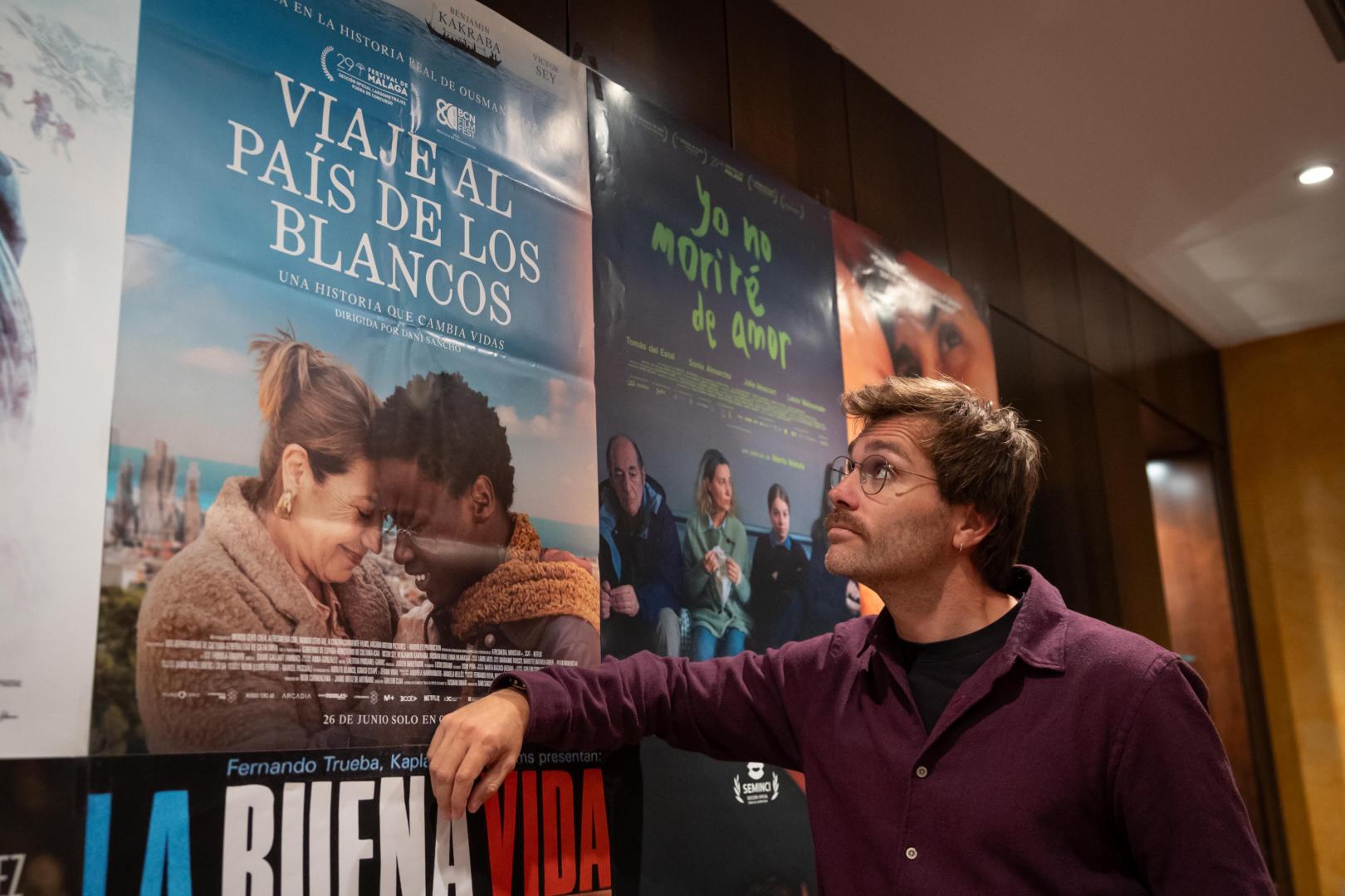 El director catalán Dani Sancho, durante la presentación en Tudela de su película ‘Viaje al país de los blancos’
