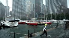Imágenes del huracán 'Irene', ya convertido en tormenta tropical, que ha dejado a su paso por Estados Unidos 15 muertes, apagones e inundaciones en la costa este.