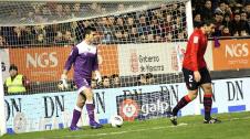 Imágenes del partido entre Osasuna y Granada en el Reyno