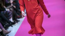 El certamen de moda Pasarela 948 finalizó este sábado después de tres días de exposiciones, eventos y desfiles entre los que destacó el variopinto repertorio de colores y formas que impregnan el estilo de la diseñadora Ágatha Ruiz de la Prada