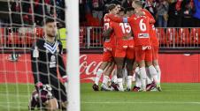 Los jugadores del Almería celebran uno de los goles conseguidos por el equipo almeriense Los jugadores del Almería celebran uno de los goles conseguidos por el equipo almeriense