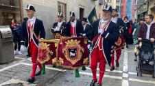 Salida del cortejo del 'Cuerpo de Ciudad' desde la plaza Consistorial de Pamplona