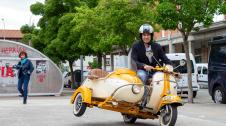 Exposición de motos antiguas en la Txantrea.
