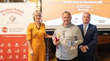 Imágenes del premio de la Academia Navarra de Gastronomía a Mascarada de Lekunberri