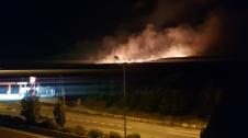 Un pequeño campo ha empezado a arde durante la madrugada del martes al miércoles