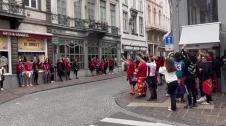 La afición de Osasuna se hace notar en las calles de la ciudad belga horas antes del partido frente al Brujas