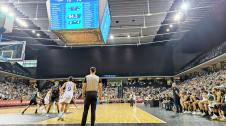 Presentaciones en el amistoso entre Real Madrid y Surne Bilbao Basket en el Navarra Arena