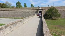 Pamplona ha acogido la salida neutralizada de la 15ª etapa de la ronda española