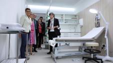 Fotos de la presentación del nuevo centro de salud de Ardoi.