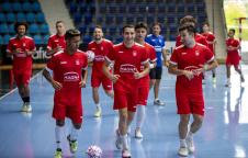 Bynho, Iosu Mendive y Ion Cerviño, en el entrenamiento de ayer de Osasuna Magna Bynho, Iosu Mendive y Ion Cerviño, en el entrenamiento de ayer de Osasuna Magna