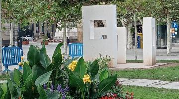 Monumento a los tres burgos
