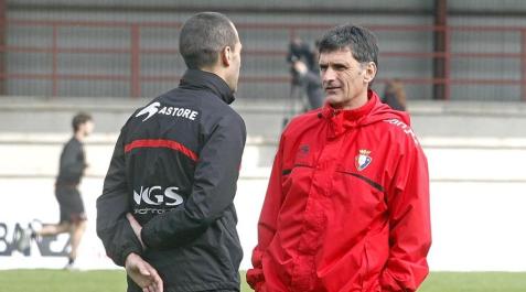 Mendilibar, dos años y medio en imágenes_58 José Luis Mendilibar ha dejado de ser entrenador de Osasuna tras dos años y medio trabajando en Pamplona.