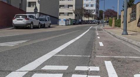 El carril bici de Estella provoca las primeras quejas tras su estreno El carril bici de Estella provoca las primeras quejas tras su estreno