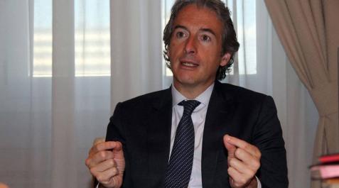 Íñigo de la Serna, en un momento de la entrevista. Íñigo de la Serna, en un momento de la entrevista.