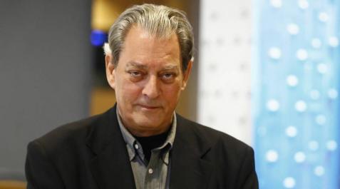 Paul Auster dice que le enferma ver cómo Trump alienta la división racial Paul Auster dice que le enferma ver cómo Trump alienta la división racial