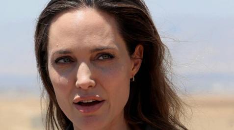 Angelina Jolie visita a los refugiados y desplazados internos en Burkina Faso