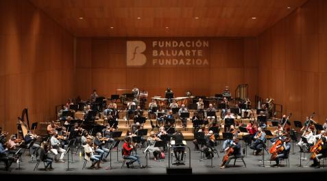 La Orquesta Sinfónica de Navarra, en uno de los ensayos generales que realiza los jueves en Baluarte y que coincidirá con la sesión del concierto de abono La Orquesta Sinfónica de Navarra, en uno de los ensayos generales que realiza los jueves en Baluarte y que coincidirá con la sesión del concierto de abono