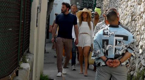 Ben Affleck y Jennifer López Ben Affleck y Jennifer López, de la mano por las calles de Capri