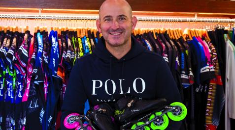 El ex patinador navarro Garikoitz Lerga cumplirá su undécimo mundial como seleccionador. El ex patinador navarro Garikoitz Lerga cumplirá su undécimo mundial como seleccionador