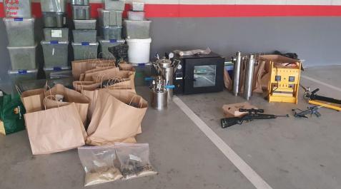 Desmantelado en Etxalar un laboratorio de elaboración de marihuana Desmantelado en Etxalar un laboratorio de elaboración de marihuana