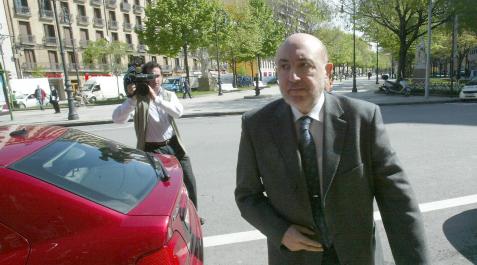 Luis Roldán, en Pamplona. Luis Roldán, en 2005, cuando iba a comparecer en la Comisión Otano del Parlamento foral