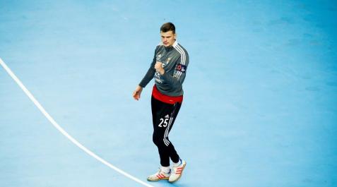 sergey1 El meta pamplonés Sergey Hernández, clave para el Benfica ante el Wisla Plock